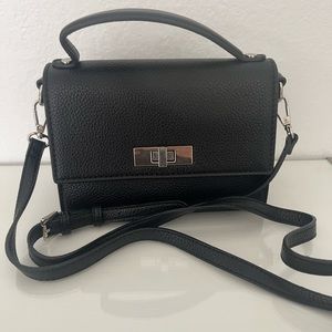 STEVE MADDEN HANDBAG - BLACK